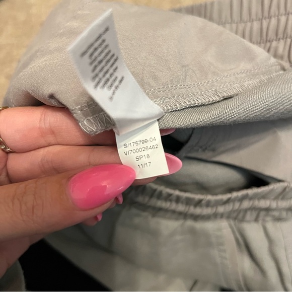 Athleta Bali Linen Ankle Pants In Silver Gray Size 6 - Picture 5 of 5